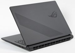 Обзор игрового ноутбука Asus ROG Strix Scar 18 G835LX с Intel Core Ultra 9 275HX и Nvidia GeForce RTX 5090 Laptop