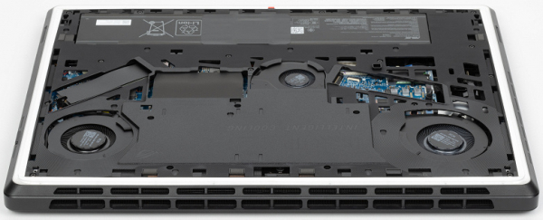 Обзор игрового ноутбука Asus ROG Strix Scar 18 G835LX с Intel Core Ultra 9 275HX и Nvidia GeForce RTX 5090 Laptop