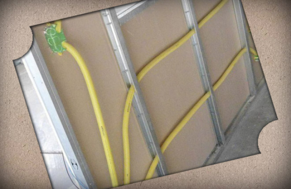 Как спрятать провода от электроприборов в квартире: идеи, способы, фото Как спрятать провода от электроприборов в квартире: идеи, способы, фото