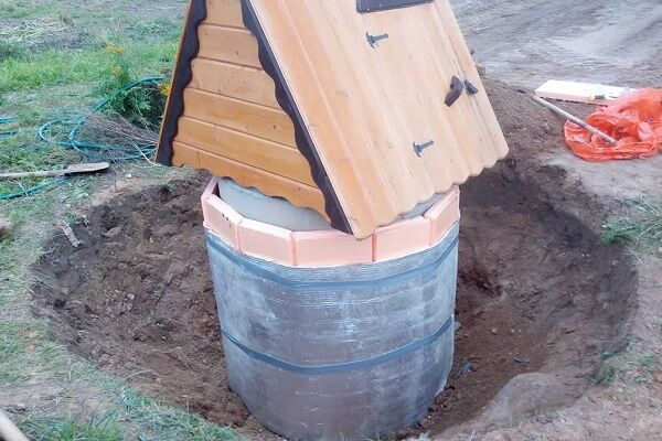 Как утеплить скважину на зиму: обзор лучших способов + выбор материалов