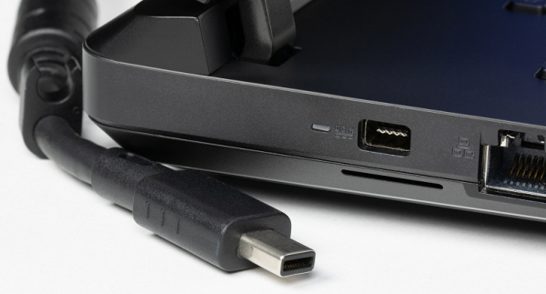 Обзор игрового ноутбука Asus ROG Strix Scar 18 G835LX с Intel Core Ultra 9 275HX и Nvidia GeForce RTX 5090 Laptop