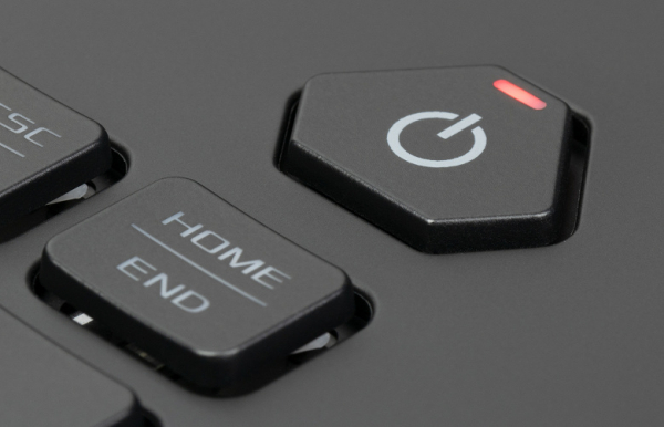 Обзор игрового ноутбука Asus ROG Strix Scar 18 G835LX с Intel Core Ultra 9 275HX и Nvidia GeForce RTX 5090 Laptop