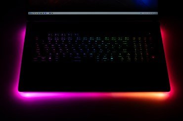 Обзор игрового ноутбука Asus ROG Strix Scar 18 G835LX с Intel Core Ultra 9 275HX и Nvidia GeForce RTX 5090 Laptop